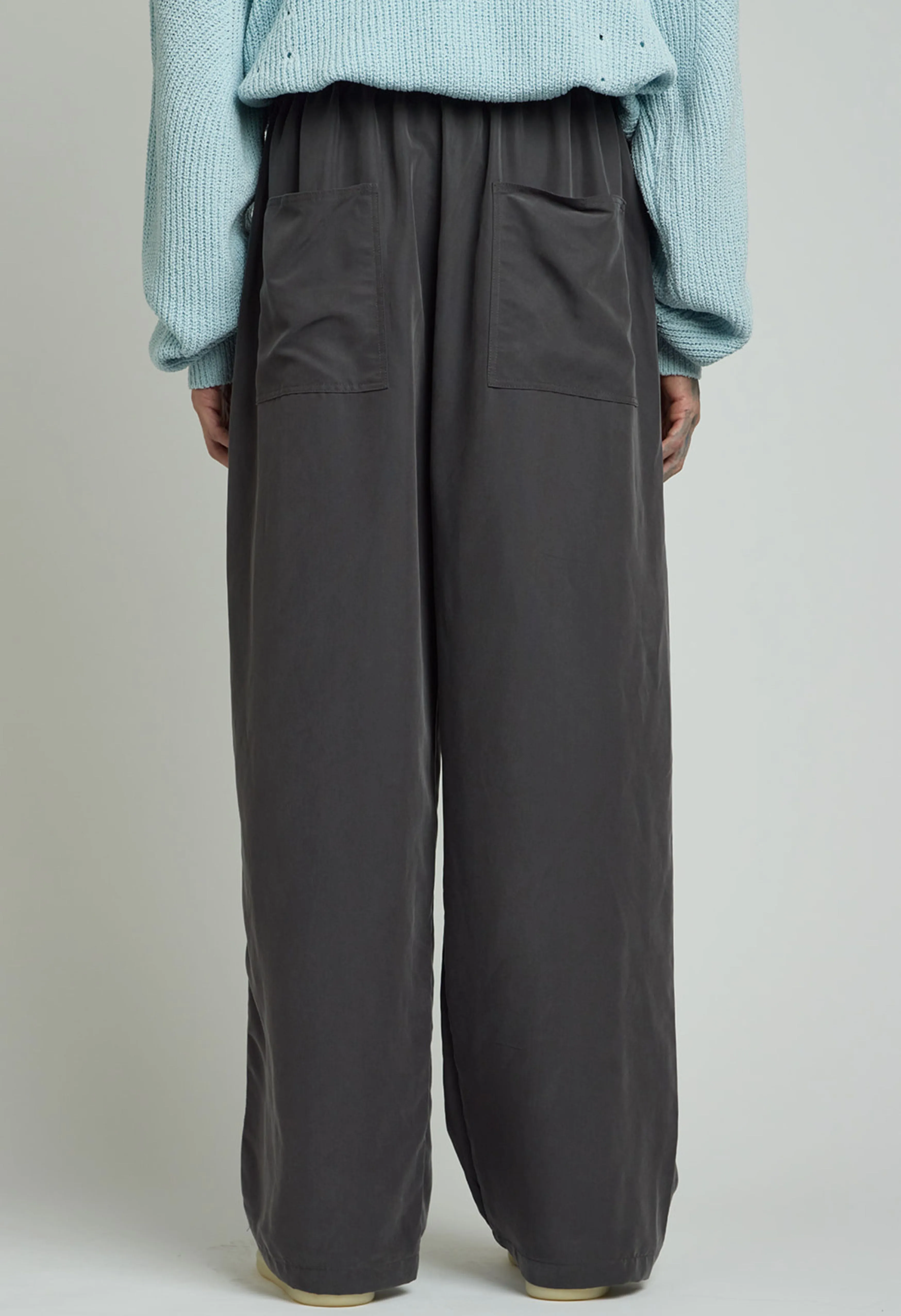 Flynn Pant in Grey