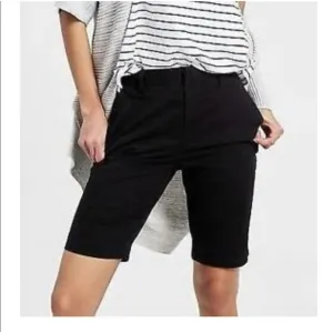 [Gap] Classic Black Bermuda Shorts