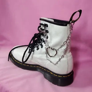 Heart barbedwire double boot chain - ready to ship